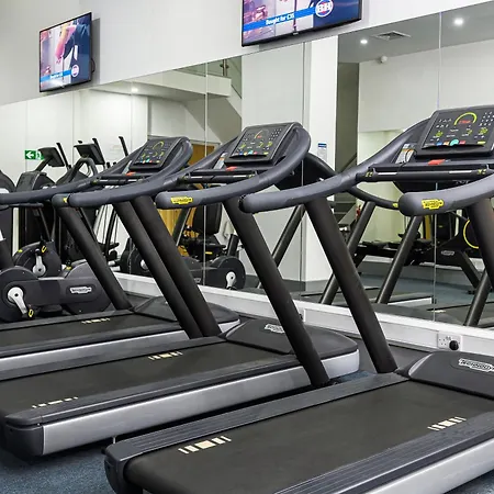 Atrium Hotel Heathrow-2